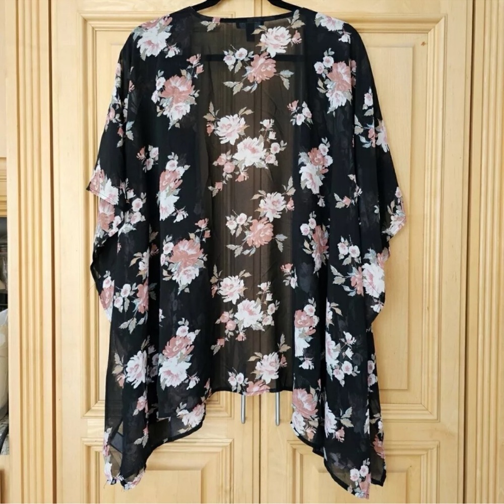 Torrid Sz 1/2 Black Floral Kimono Sheer Top ๐
๐
๐
๐
ค๐
ฃ๐
๐
๐
ค๐
! - Picture 2 of 2